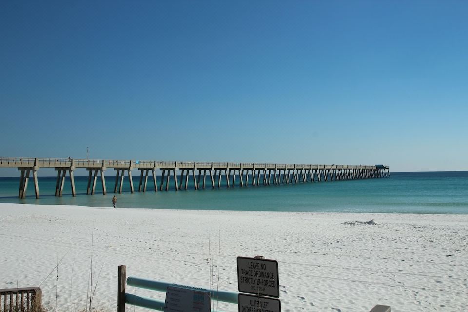 Photo 4 of 6
