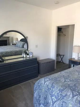 Captain Java's Cottage in beautiful Morro Bay! Отели рядом с достопримечательностью «Serenity by the Sea»