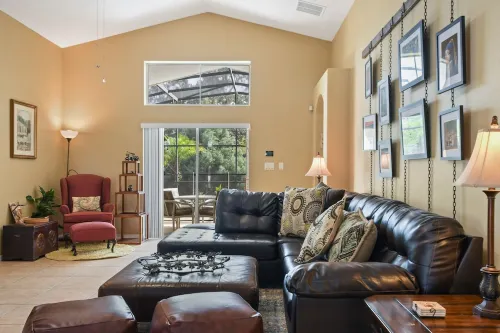 Elegant 5bd / 4ba Villa with pool / Spa near Disney