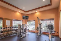 NOW AVAILABLE FOR SEASON!! 3/2 Tommy Bahama Unit Fully furnished, corner unit ! Các khách sạn ở Collier County