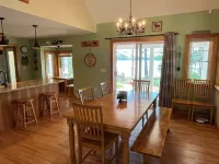 Waterfront private quiet family home, 15 min from Lake Winnipesaukee