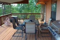 Bass Lake Heights - retreat with a million-dollar view and gateway to Yosemite.