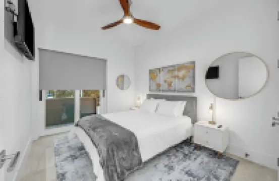 Riverview Oasis- Riverfront Paradise with Dock, Elevator, Private Pool & Kayaks
