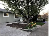 The Lilac Suite - Private Outdoor Deck, Newly Renovated, 3 miles to downtown WW