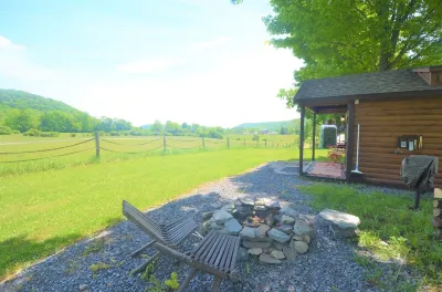 The Wren's Nest at Scottland Yard Farm, a Romantic Cabin 쉰다진 홀로 주립산림공원 주변 호텔