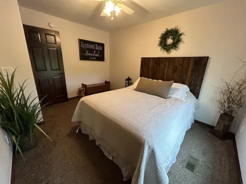 Raystown’s Rustic Homestead