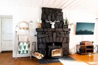 Toasty Marshmallow Cabin: 3b/2b Ideal Layout. Pets Ok. Spa. Games & Poker Table