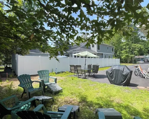 Walk to Bethany Beach, restaurants and CVS in under 10 minutes! Perfect for 8! Hotels in Bethany Beach