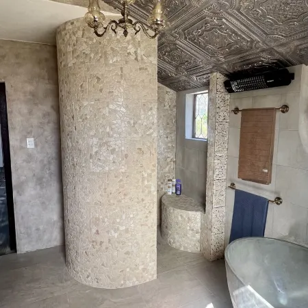 "The Little Tuscan Villa"  - right in the heart of Stanthorpe!