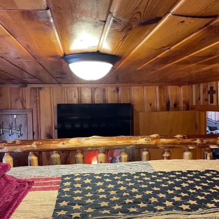 Your going to fall in love with this cabin.outstanding for family,multi families Отели в г. Апачи