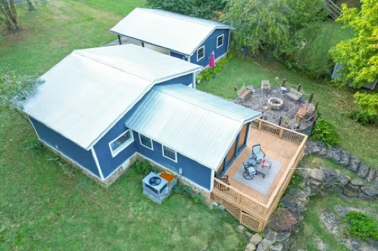 Cabin on the Little Red River