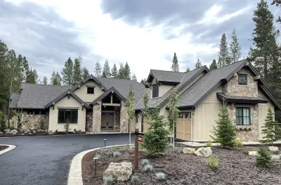 Four Seasons Luxury 5 Br Lodge w/ Hot Tub, Infinity Pool and More のホテル