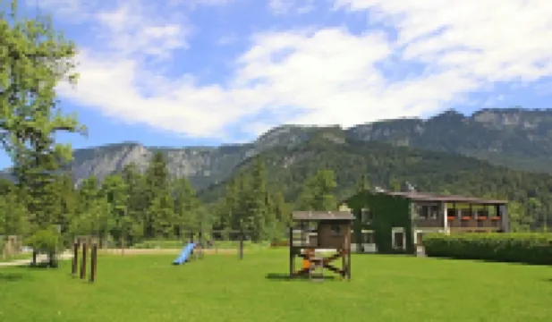 Ideal for nature lovers, families and dog owners