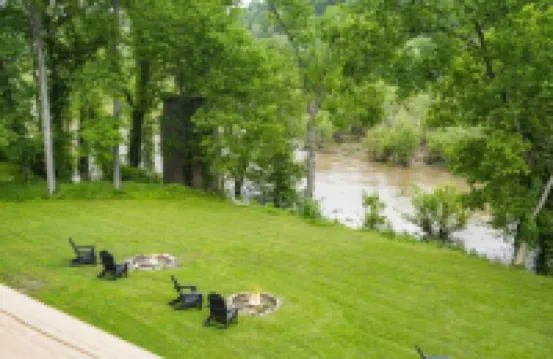 See the Sunrise, Riverfront Cabin #4 on James River, #4 of 5 Cabins