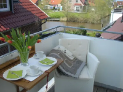 Located at the Sieltief (Jetty, Angler..Bright Maisonette - Vacation Apartment Hotels in Greetsiel