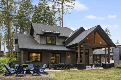 On Golf Course -4 King Suites + Bunk Suite -Walk to Winery- Dog Friendly