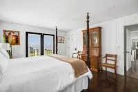 Paradise Found. The Ultimate Skaneateles Lake Retreat. Hotels in Niles