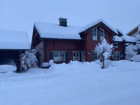 Rotes Haus Füssen Apartment Romantik Отели рядом с достопримечательностью «оз. Хопфен»