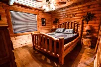 Ride to the trails from this secluded Luxury Cabin in Wolfpen Gap-Bear Mountain