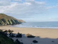 Croyde cottage with direct access to beach path, close to pubs and shops. Hotels in Croyde