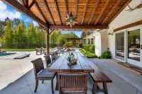 Private gated home, pool/hot tub, bbq, beach, families, summer vacation.