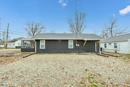 Cozy Cottages on Orchard Island- Pet Friendly !