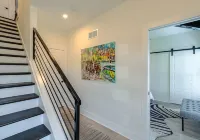 Luxurious 3 BR Distillery District Townhouse - Eight Belles