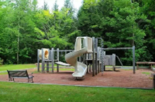 Stunning 2BR with Mountain Views - Nordic Village