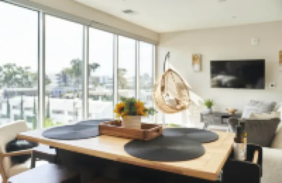 NEW Organic Modern Luxury Oasis - Close to everything!