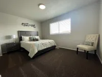 Ray's Place Hotels in Roy