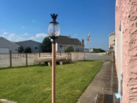 Peaceful South Bowers Beach Pink Firehouse near DE Turf with amazing views
