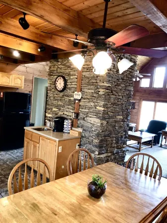 Peaceful Hills Retreat Lodge with a Great View,  a Pond, a Fireplace, Sleeps 10.