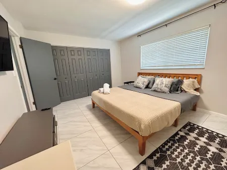 BBQ Games, King Beds, Private Yard