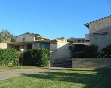 1 Commodore Batehaven Hotels in Batehaven