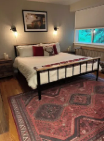 Chic, Cozy & Fun, Ski-in Ski-out, Great Location Stowe!