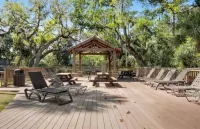 Renovated Edisto Beach Pets OK Mini Golf Pools Golf Cart Pickleball w/Amenities