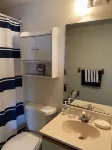 New on VRBO-1 Minute Walk to the Wildwood Beach and Board Walk!