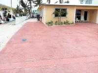 Keys Elegant - Key Colony Single Family. Private Pool, Hot Tub, Dock.