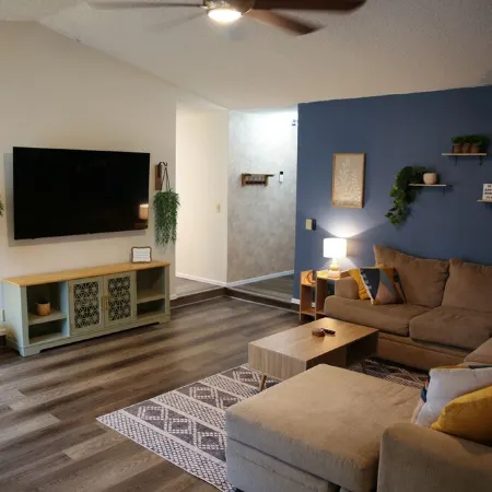 Broken Arrow Home -Cozy Design, Family Friendly