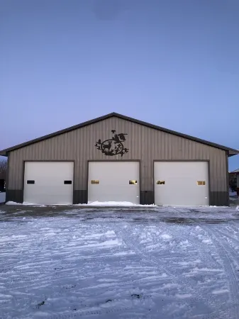 Outdoorsman Paradise- 1/2 mile from Lake Oahe