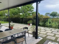 5-bedroom vacation home just 5 minutes from Palm Beach International Airport. Các khách sạn ở Haverhill