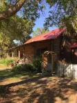 Log Cabin near Ocala and World Equestrian Center ideal for family retreats.