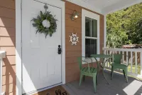 Downtown Peaceful Pearl