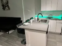 MODERN 1 BEDROOM 1 BATHROOM CONDO NEAR FLL AIRPORT 다니아비치 호텔