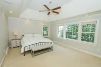 Saratoga Living--Minutes From Track and Town, Beach Access