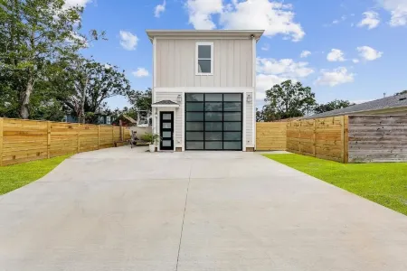 Luxury East Hill Apt. Near Downtown Pensacola