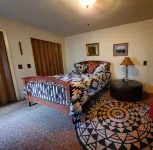 Cozy 3 bedroom house with fireplace in beautiful Ruidoso ENMU-루이도소 브랜치 커뮤니티 대학 주변 호텔