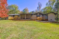 Home away from home minutes from downtown Fayetteville and Pinewood Studios.