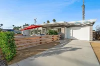 "WAVE POOL" HOUSE! 1-Short Block to Ocean! Hotels near Oceanside Museum of Art