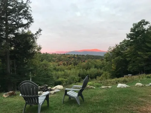 R&R White Mountain Retreat, Hillside with Extraordinary Views! Hotel di Fryeburg